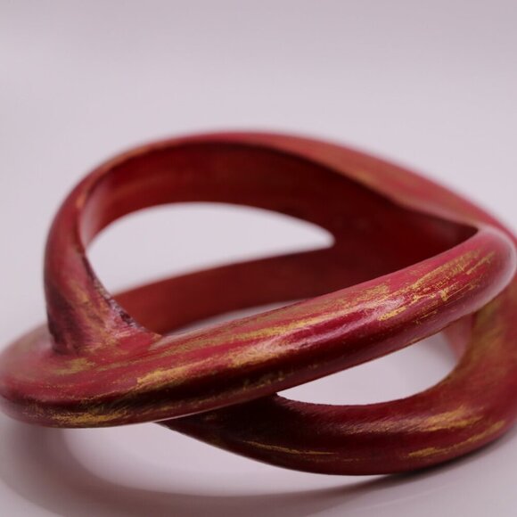 A Rare Find- Vintage Red with Gold Marbeling  Wooden Intertwined Handmade Bangle - Picture 4 of 5